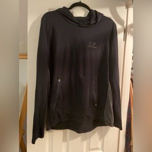 Vineyard Vines athletic pullover